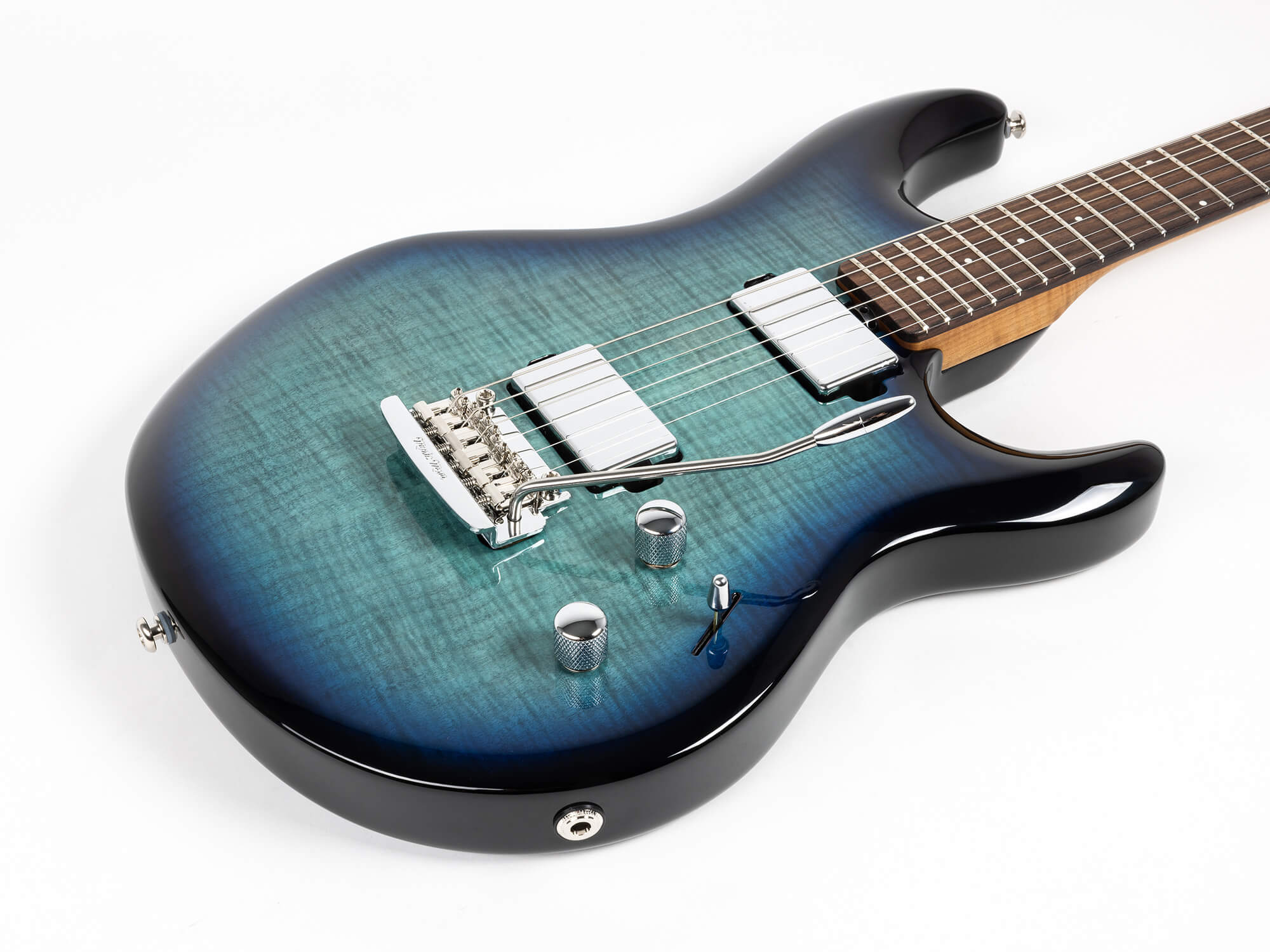 ERNIE-L4-MAPLETOP-BLUE-DREAM@2000x1500