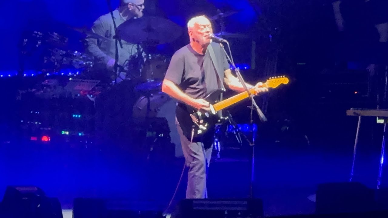 David Gilmour &ldquo;Comfortably Numb&rdquo; 10/25/24 Los Angeles, CA @pinkfloyd - YouTube