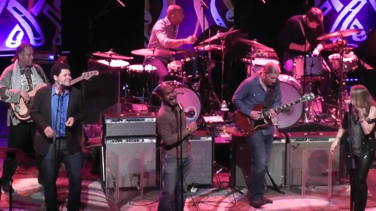 Tedeschi Trucks Band - Sweet Inspiration - YouTube