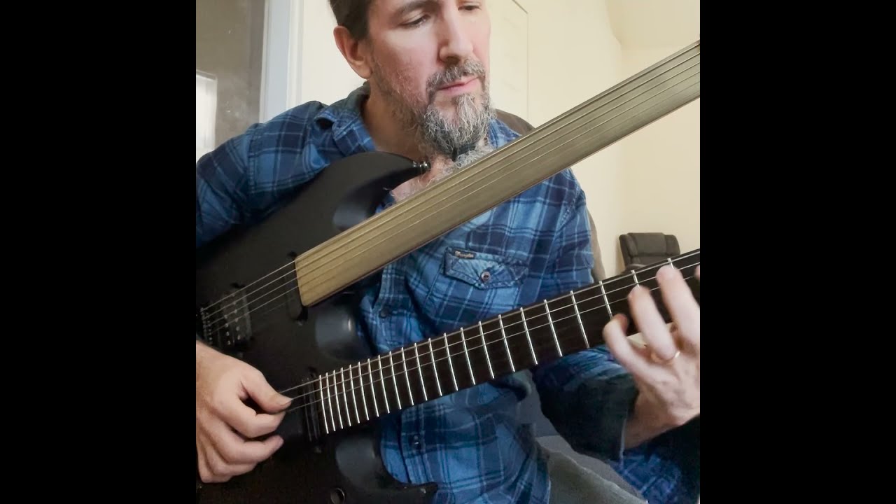 Bumblefoot playing through solo for next instrumental guitar album.. - YouTube