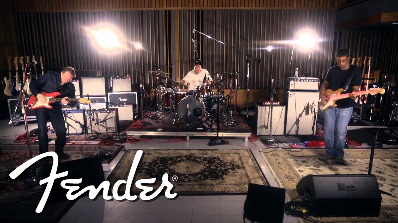 Fender Studio Sessions | Michael Landau Group Performs &lsquo;Renegade Destruction&rsquo; | Fender - YouTube