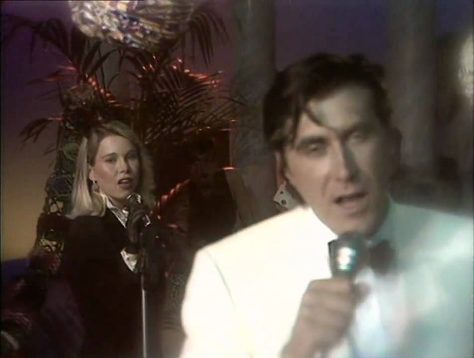 [HD] Roxy Music - Avalon (Live 1982) - YouTube