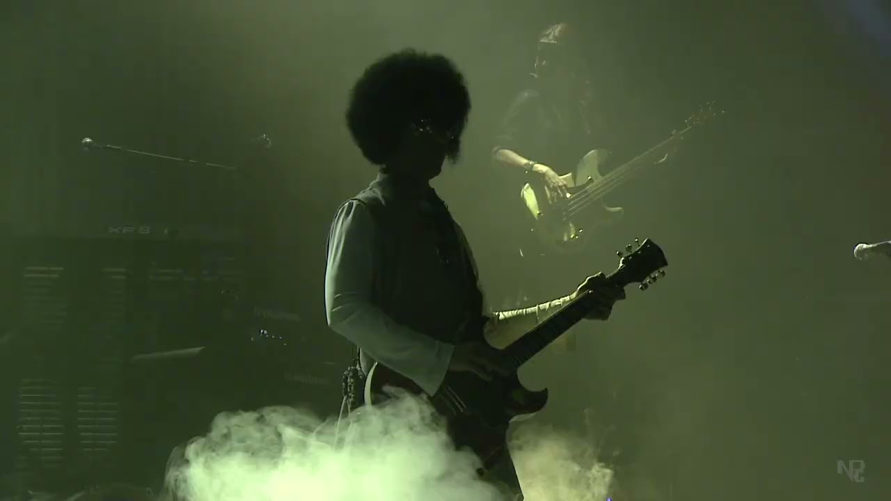 PRINCE & 3RDEYEGIRL - CRAZY2COOL (June 1, 2014 - Le Z&eacute;nith, Paris, FR) - YouTube