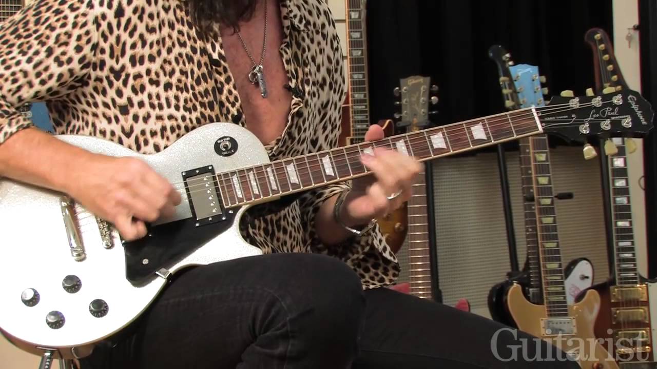 Tommy Thayer Hughes & Kettner Tubemeister Guitarist HD Video Demo - YouTube