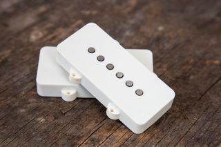 Seymour Duncan Silencer Jazzmaster pickups with white covers