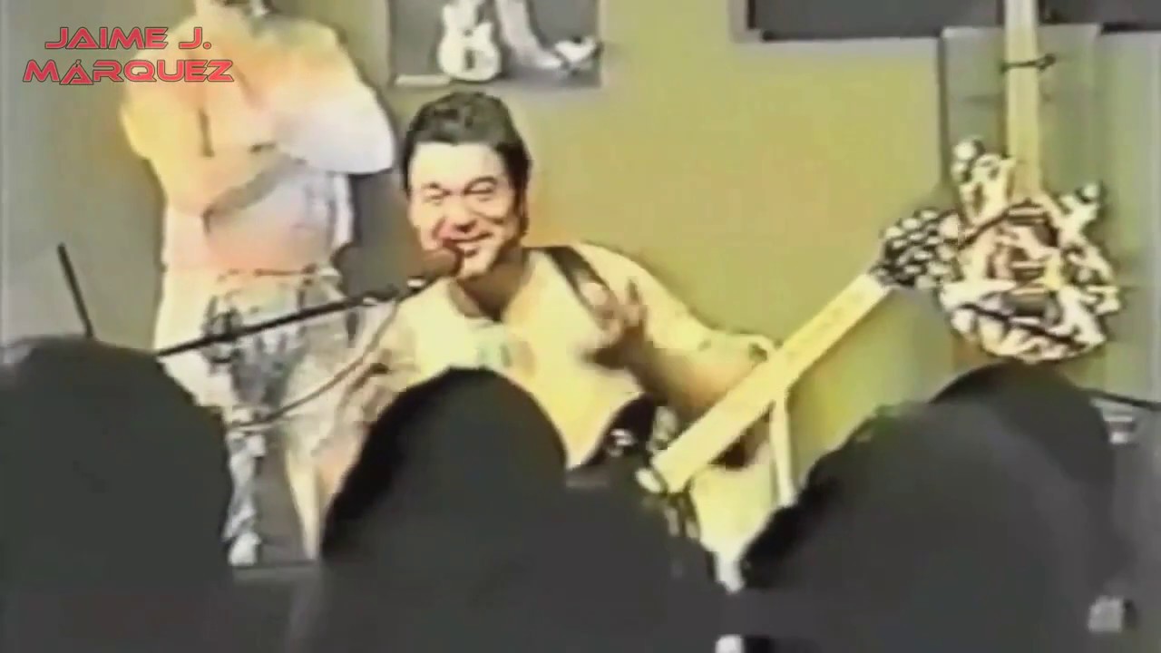 Eddie Van Halen Namm 1996 (introducing Peavey EVH Wolfgang) RARE - YouTube