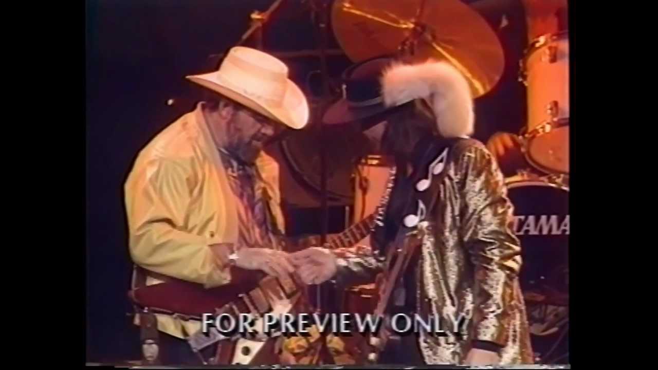 Stevie Ray Vaughan with Lonnie Mack - Wham - YouTube