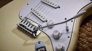 Fender Standard Stratocaster Olympic White