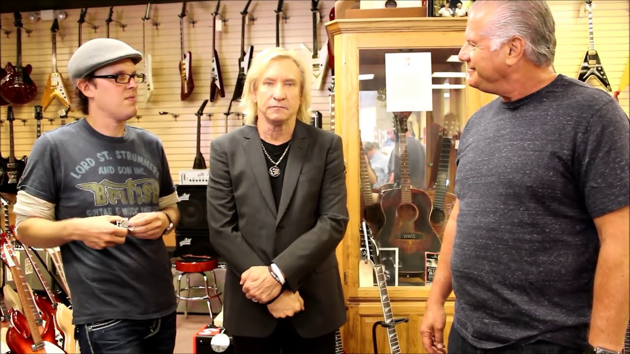Joe Walsh (Eagles) and Joe Bonamassa at Norman's Rare Guitars - YouTube