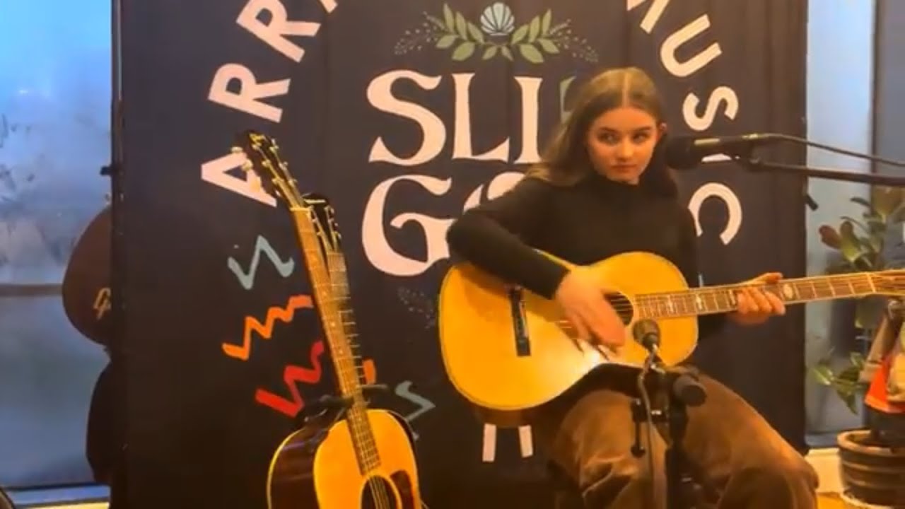 Muireann Bradley - Police Dog Blues (Live at Osta Cafe as part of the Silgo Live Festival) - YouTube