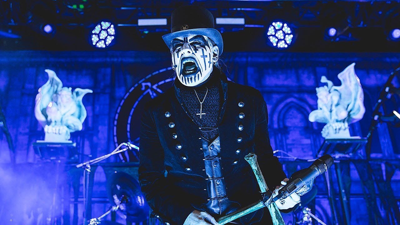 King Diamond - Halloween (Official Live) - YouTube